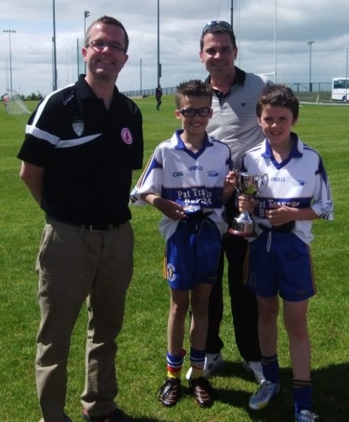 Captains of St Mary's Ballygawley with the Cumann na mBuscol Cup